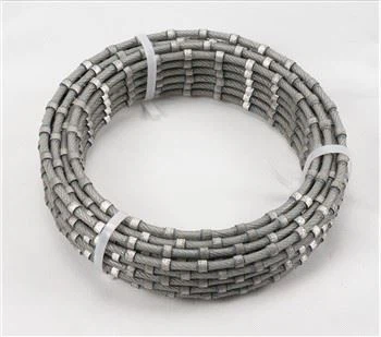 Fil de coupe en plastique